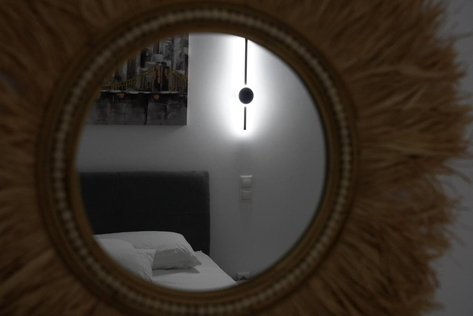 Bright & Cozy Apartment, Атина Екстериор снимка